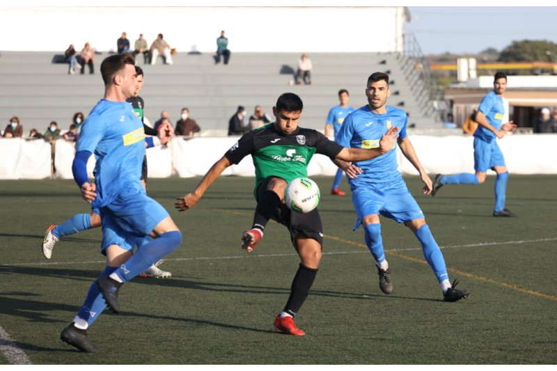 Regional Preferente: Triunfos para el Dénia y el Calpe, empate del Jávea y derrota del Pedreguer Regional Preferente: Triunfos para el Dénia y el Calpe, empate del Jávea y derrota del Pedreguer