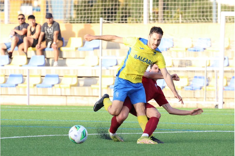 Regional Preferente: El Calpe gana, el Jávea empata y el Dénia pierde Regional Preferente: El Calpe gana, el Jávea empata y el Dénia pierde