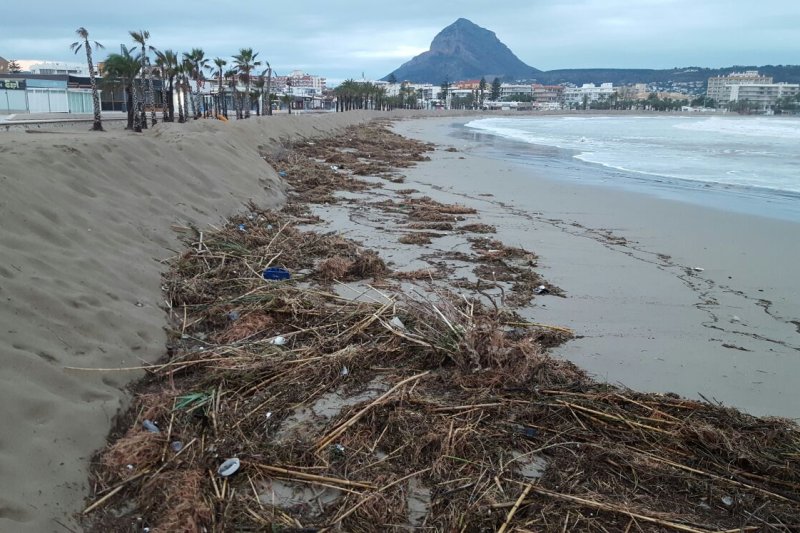 Se restablece el tránsito en el entorno del Mercat Municipal de Xàbia Se restablece el tránsito en el entorno del Mercat Municipal de Xàbia