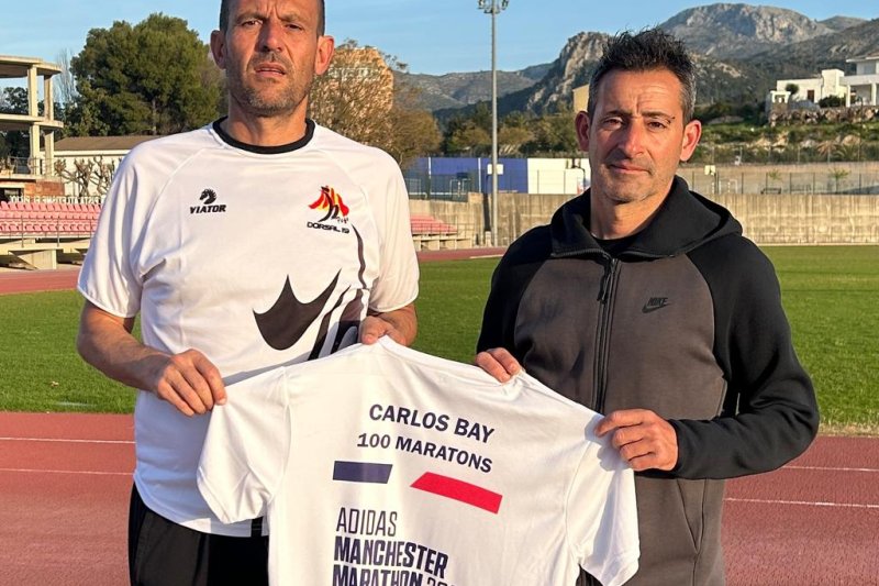 El atleta pegolino Carlos Siscar Bay afrontará su particular maratón número 100 en Manchester El atleta pegolino Carlos Siscar Bay afrontará su particular maratón número 100 en Manchester