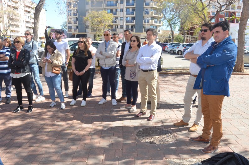 Los populares de Dénia presentan el proyecto para construir una estación de autobuses con parking en altura   Los populares de Dénia presentan el proyecto para construir una estación de autobuses con parking en altura