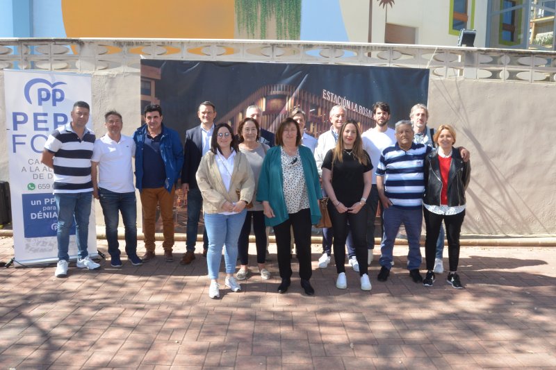 Los populares de Dénia presentan el proyecto para construir una estación de autobuses con parking en altura   Los populares de Dénia presentan el proyecto para construir una estación de autobuses con parking en altura