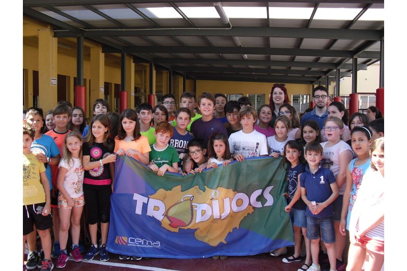 La Bandera dels Tradijocs visita Pedreguer La Bandera dels Tradijocs visita Pedreguer