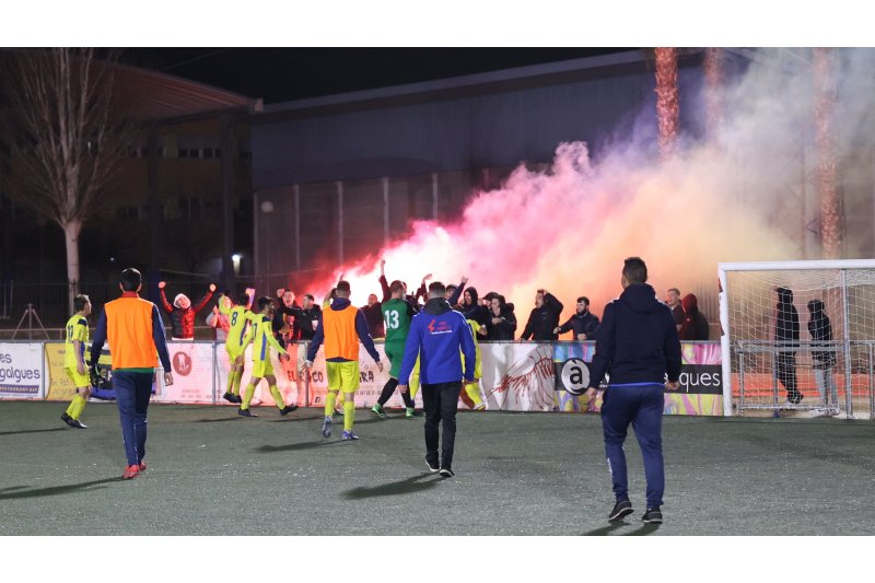 El Dénia hace frente a la actitud antideportiva de un grupo de seguidores El Dénia hace frente a la actitud antideportiva de un grupo de seguidores