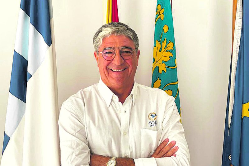 Jaime Portolés, presidente del Real Club Náutico de Dénia:  “No tenemos el suficiente apoyo del Ayuntamiento, pese a que somos una de las empresas que más turistas trae durante todo el año”  Jaime Portolés, presidente del Real Club Náutico de Dénia:  “No tenemos el suficiente apoyo del Ayuntamiento, pese a que somos una de las empresas que más turistas trae durante todo el año”