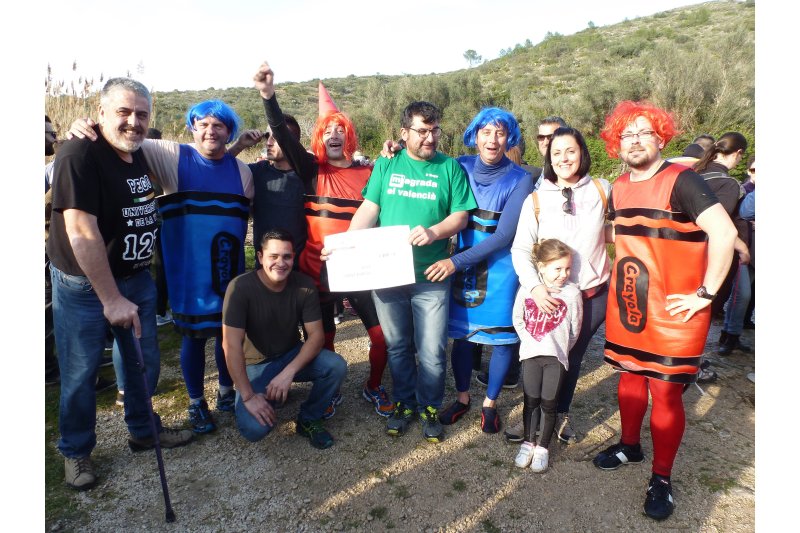 Els colorets que no pinten i El riu s’emporten els guardons a la disfressa i barca de la Baixada al Bullent 2016 Els colorets que no pinten i El riu s’emporten els guardons a la disfressa i barca de la Baixada al Bullent 2016