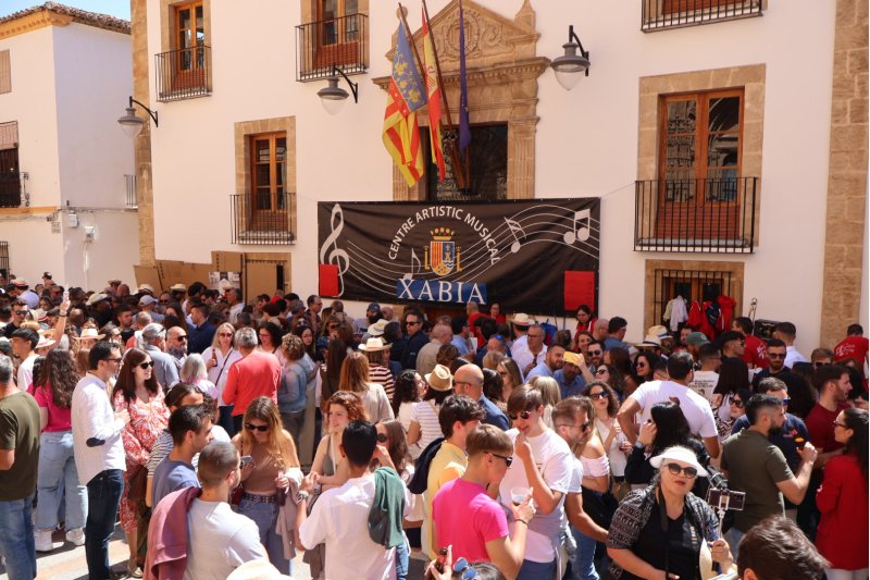 Galeria de Fotos: La Fira de Pasqua de Xàbia rebenta d’ambient Galeria de Fotos: La Fira de Pasqua de Xàbia rebenta d’ambient