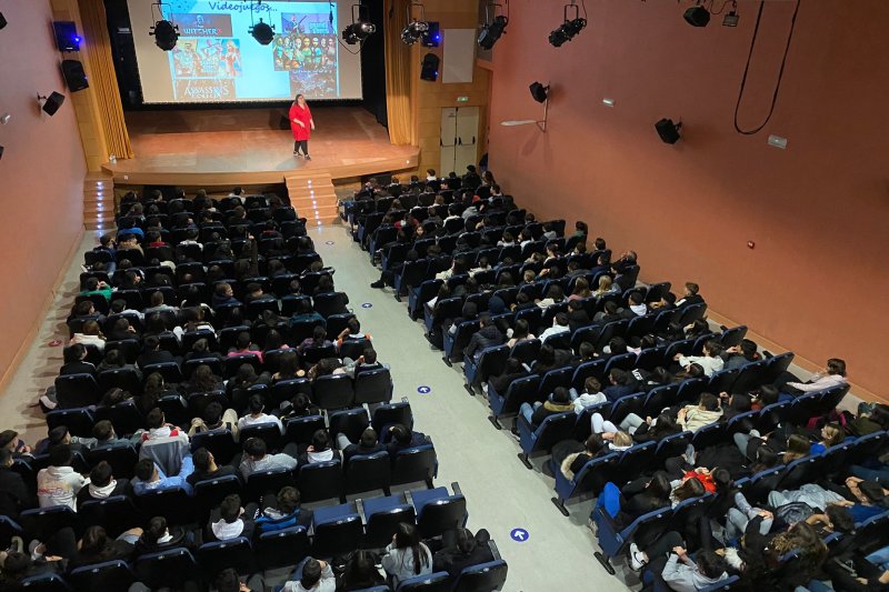 El monòleg de Marina Marroquí obri l’agenda “Març amb nom de dona” per a celebrar el 8M a Ondara El monòleg de Marina Marroquí obri l’agenda “Març amb nom de dona” per a celebrar el 8M a Ondara