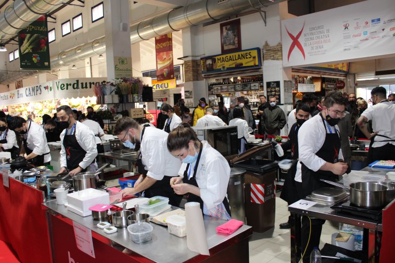 Alberto Montes, de Cáceres, gana el Concurso Internacional de Cocina Creativa de la Gamba Roja  Alberto Montes, de Cáceres, gana el Concurso Internacional de Cocina Creativa de la Gamba Roja