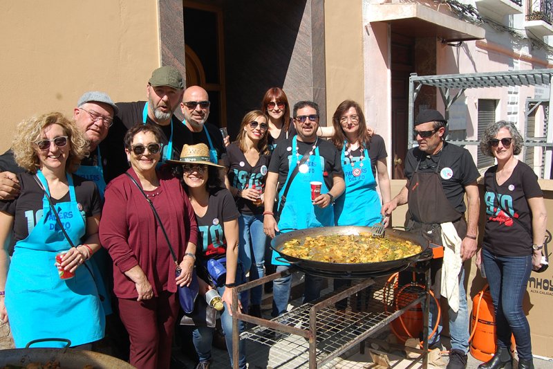 Dos-centes paelles al concurs de la Font fan bullir l’ambient previ a les falles a Pego Dos-centes paelles al concurs de la Font fan bullir l’ambient previ a les falles a Pego