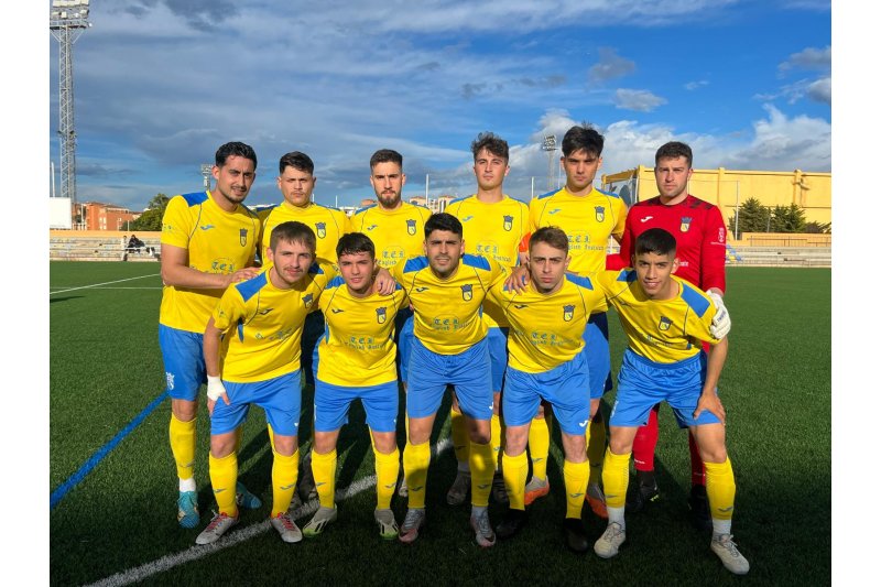 Tercera FFCV: El Dénia B gana 2-0 al Benitatxell en el duelo comarcal en la cumbre Tercera FFCV: El Dénia B gana 2-0 al Benitatxell en el duelo comarcal en la cumbre