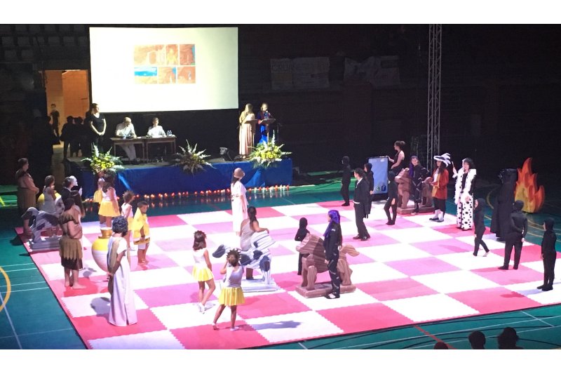 El Ajedrez Viviente de Xàbia recrea el Poema Escacs d’Amor en su veinticinco aniversario El Ajedrez Viviente de Xàbia recrea el Poema Escacs d’Amor en su veinticinco aniversario