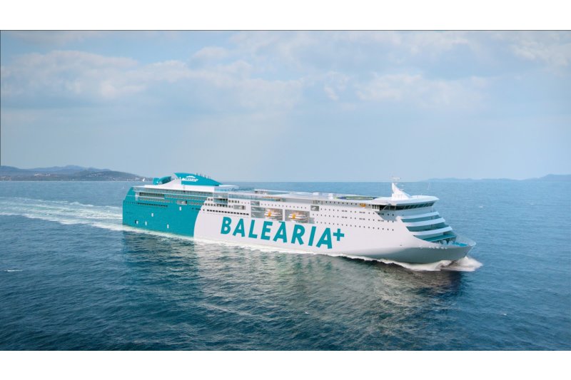 Baleària desembarca a los pasajeros de un ferrry tras encallar en Ibiza Baleària desembarca a los pasajeros de un ferrry tras encallar en Ibiza