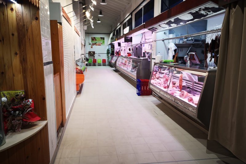 El Mercat de Dénia concluye las obras de pavimentación El Mercat de Dénia concluye las obras de pavimentación