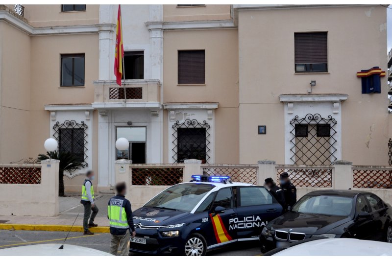 La Policía Nacional inspecciona diez establecimientos en Dénia dónde se consumían drogas La Policía Nacional inspecciona diez establecimientos en Dénia dónde se consumían drogas
