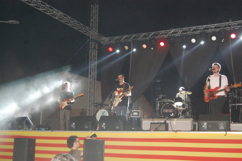 Tremp reivindica un espai pels grups de la comarca a l’Almadrava Rock de Els Poblets Tremp reivindica un espai pels grups de la comarca a l’Almadrava Rock de Els Poblets