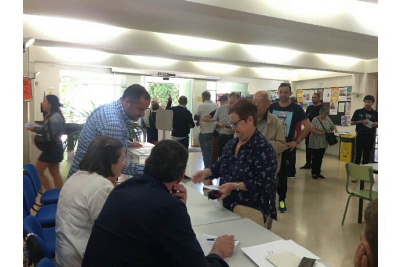 Más de 113.500 personas están llamadas a las urnas este domingo Más de 113.500 personas están llamadas a las urnas este domingo