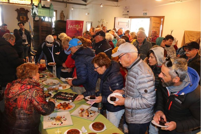 El Feslalí continua aquest cap de setmana amb excursions, cata d’ametles i el concurs de dolços El Feslalí continua aquest cap de setmana amb excursions, cata d’ametles i el concurs de dolços