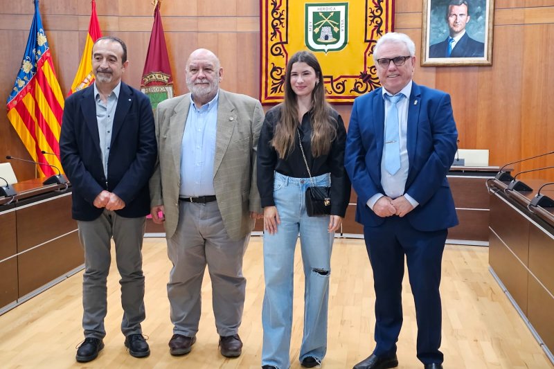 Relevo en el cargo de Juez de Paz de Calp: Hipólito Moreno sustituye a Juan Santos Relevo en el cargo de Juez de Paz de Calp: Hipólito Moreno sustituye a Juan Santos