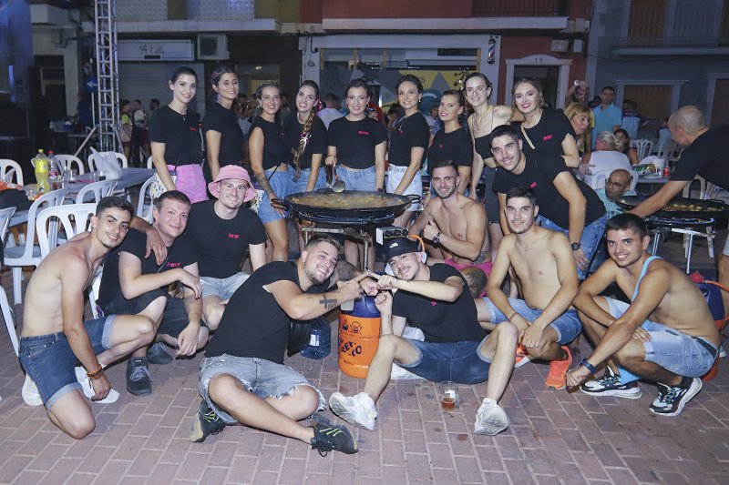 La nit de paelles carrega les piles per a gaudir de les festes d’El Verger La nit de paelles carrega les piles per a gaudir de les festes d’El Verger