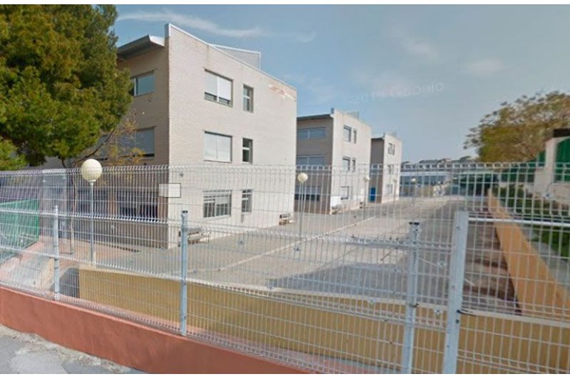 Calp se plantea pagar el segundo instituto ante la paralización del Pla Edificant Calp se plantea pagar el segundo instituto ante la paralización del Pla Edificant