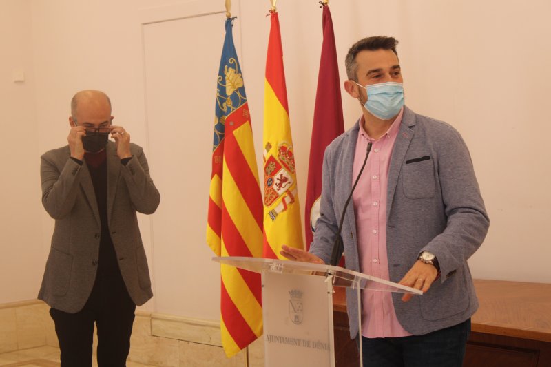 Despedida a Martínez Espasa tras 14 años como jefe de la Policía Local de Dénia  Despedida a Martínez Espasa tras 14 años como jefe de la Policía Local de Dénia