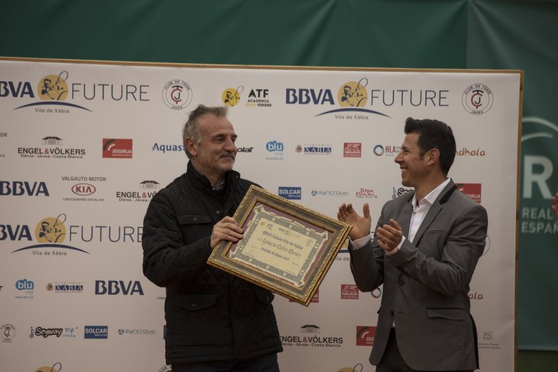 El jugador de la Academia Ferrer Germain Gigounon se impone en el Torneo de Tenis BBVA Future Vila de Xàbia El jugador de la Academia Ferrer Germain Gigounon se impone en el Torneo de Tenis BBVA Future Vila de Xàbia