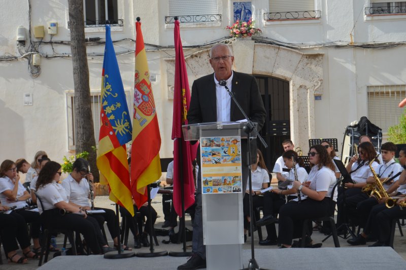 Los discursos reivindicativos irrumpen en el acto institucional del 9 de Octubre  Los discursos reivindicativos irrumpen en el acto institucional del 9 de Octubre