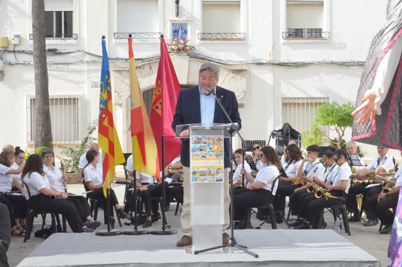 Los discursos reivindicativos irrumpen en el acto institucional del 9 de Octubre  Los discursos reivindicativos irrumpen en el acto institucional del 9 de Octubre