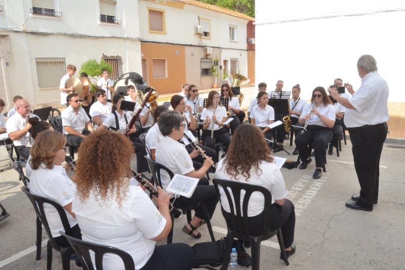 Los discursos reivindicativos irrumpen en el acto institucional del 9 de Octubre  Los discursos reivindicativos irrumpen en el acto institucional del 9 de Octubre