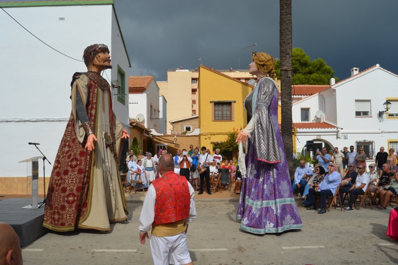 Los discursos reivindicativos irrumpen en el acto institucional del 9 de Octubre  Los discursos reivindicativos irrumpen en el acto institucional del 9 de Octubre