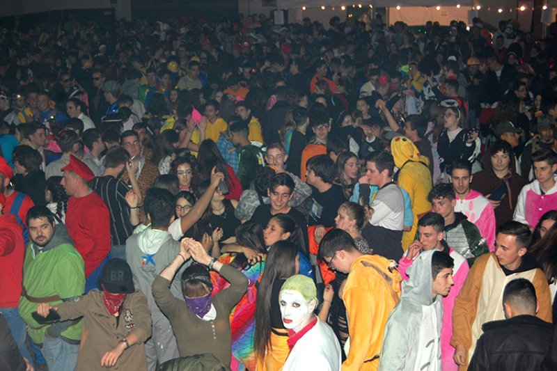 El Saurí d’Or guanya el concurs de colles de disfresses del carnestoltes pegolí i Fernando Oriheul l’individual El Saurí d’Or guanya el concurs de colles de disfresses del carnestoltes pegolí i Fernando Oriheul l’individual