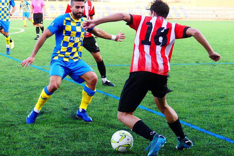 Preferente: El Dénia se encalla ante el Rafelcofer (2-2), marra un penalti i pierde a Panucci  Preferente: El Dénia se encalla ante el Rafelcofer (2-2), marra un penalti i pierde a Panucci