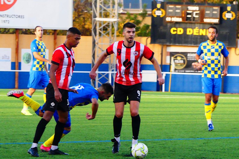 Preferente: El Dénia se encalla ante el Rafelcofer (2-2), marra un penalti i pierde a Panucci  Preferente: El Dénia se encalla ante el Rafelcofer (2-2), marra un penalti i pierde a Panucci