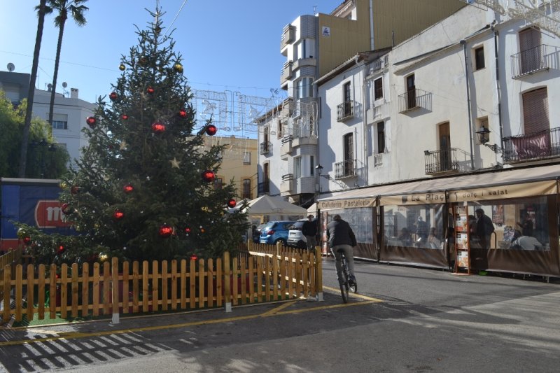 Los pequeños y medianos comercios esperan vencer a la pandemia con las compras de Navidad Los pequeños y medianos comercios esperan vencer a la pandemia con las compras de Navidad