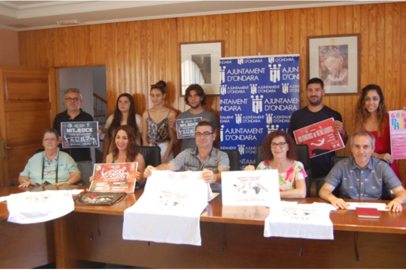 Un cartel de la pintora Rosa Gavilà ilustra el programa de fiestas de San Jaime 2019 de Ondara Un cartel de la pintora Rosa Gavilà ilustra el programa de fiestas de San Jaime 2019 de Ondara