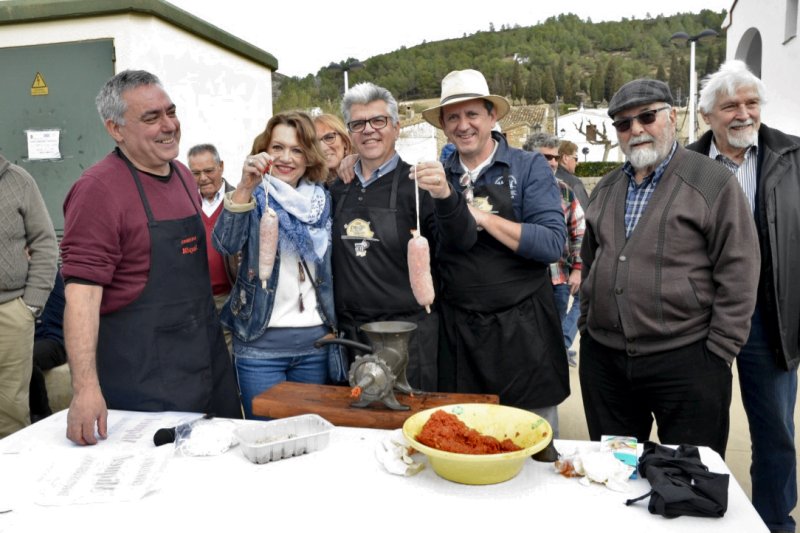 La Feria del Embutido y el Producto Tradicional de la Vall de Pop refuerza la apuesta por la calidad y la diversidad gastronómica como producto turÃstico La Feria del Embutido y el Producto Tradicional de la Vall de Pop refuerza la apuesta por la calidad y la diversidad gastronómica como producto turÃstico