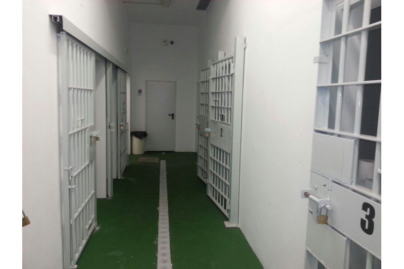 El SPPME denuncia las condiciones insalubres de los aseos y calabozos de la PolicÃa Local de Dénia El SPPME denuncia las condiciones insalubres de los aseos y calabozos de la PolicÃa Local de Dénia