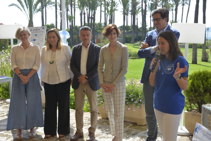 La Fundación Oceanogràfic y Paradores impulsan en Xàbia la segunda campaña Por un mar sin plástico La Fundación Oceanogràfic y Paradores impulsan en Xàbia la segunda campaña Por un mar sin plástico