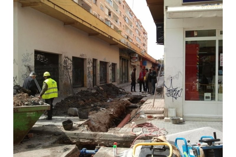 Aguas de Dénia intenta resolver el problema de las casas  que no están conectadas al alcantarillado   Aguas de Dénia intenta resolver el problema de las casas  que no están conectadas al alcantarillado