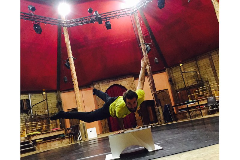 Jaime Monfort o el somni d’un xiquet que volia ser pallasso Jaime Monfort o el somni d’un xiquet que volia ser pallasso