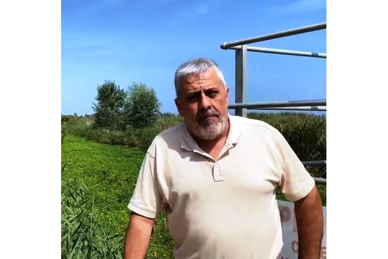 El alcalde de Pego exige la ayuda de la Conselleria y la CHJ para evitar la muerte de peces en el Racons El alcalde de Pego exige la ayuda de la Conselleria y la CHJ para evitar la muerte de peces en el Racons