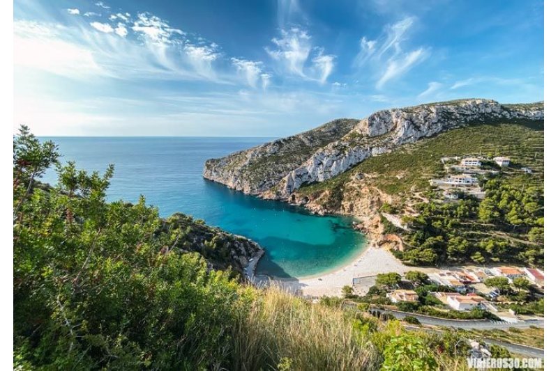 Compromís y Podemos contra la bajada del IBI en Xàbia: se desaprovechan 3 millones de euros para invertir en vivienda, energias renovables o proyectos sostenibles  Compromís y Podemos contra la bajada del IBI en Xàbia: se desaprovechan 3 millones de euros para invertir en vivienda, energias renovables o proyectos sostenibles