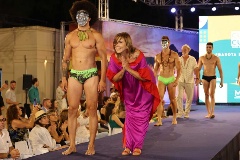 Los bikinis “made in” Pedreguer triunfan en su estreno sobre la pasarela Mediterranean Fashion Beach de Benidorm Los bikinis “made in” Pedreguer triunfan en su estreno sobre la pasarela Mediterranean Fashion Beach de Benidorm