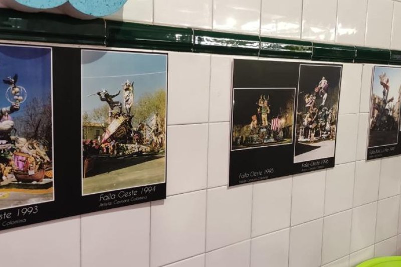 Exposición fotográfica de los premios de los 75 años de las fallas  en el mercado de Dénia  Exposición fotográfica de los premios de los 75 años de las fallas  en el mercado de Dénia