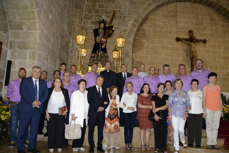 La solidaritat d’Acnur i la fraternitat de la Confraria del Natzaré reconegudes amb els premis 9 d’Octubre de Xàbia La solidaritat d’Acnur i la fraternitat de la Confraria del Natzaré reconegudes amb els premis 9 d’Octubre de Xàbia