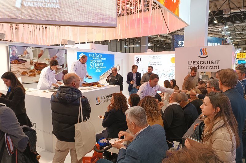 La gastronomia pegolina seduce a los visitantes de FITUR con la revelación de los secretos de la crosta, els figatells y les coques escaldades  La gastronomia pegolina seduce a los visitantes de FITUR con la revelación de los secretos de la crosta, els figatells y les coques escaldades