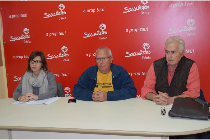 Chofre explica las principales líneas del Plan General a los militantes del PSPV Chofre explica las principales líneas del Plan General a los militantes del PSPV