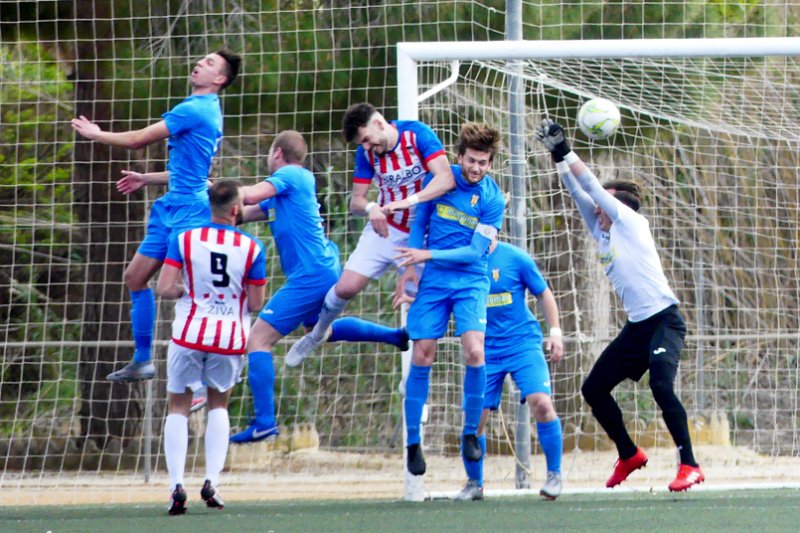 Preferente: El Pedreguer se crece en defensa ante un Jávea que no marca ni de penalti (0-0) Preferente: El Pedreguer se crece en defensa ante un Jávea que no marca ni de penalti (0-0)