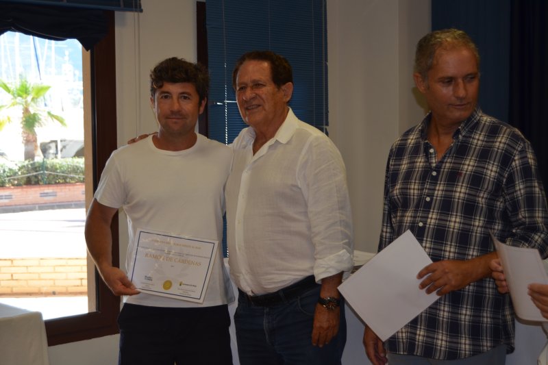 Ángel Tomás Zabala gana el premio Esculturas frente al Mar con su homenaje a las madres Ángel Tomás Zabala gana el premio Esculturas frente al Mar con su homenaje a las madres
